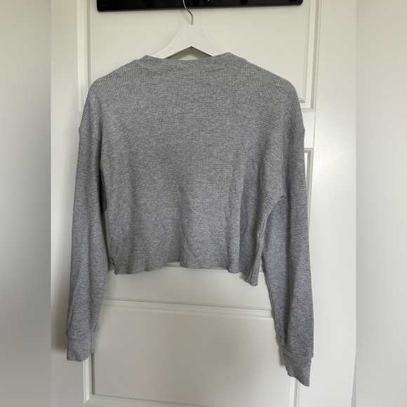 Aritzia TNA Gray Waffle Knit - Picture 2 of 3